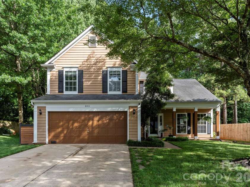 8411 Red Cypress Court, Charlotte, NC 28216.  MLS# CAR4387318, YatesRealty ID 27057. 