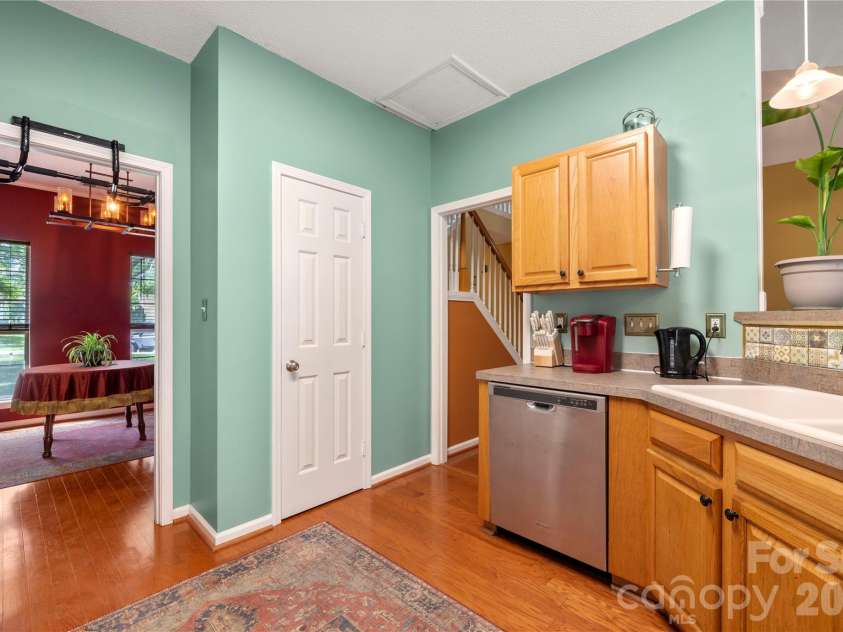 8411 Red Cypress Court, Charlotte, NC 28216.  MLS# CAR4387318, YatesRealty ID 27057. 