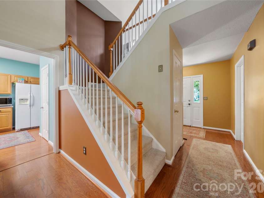 8411 Red Cypress Court, Charlotte, NC 28216.  MLS# CAR4387318, YatesRealty ID 27057. 
