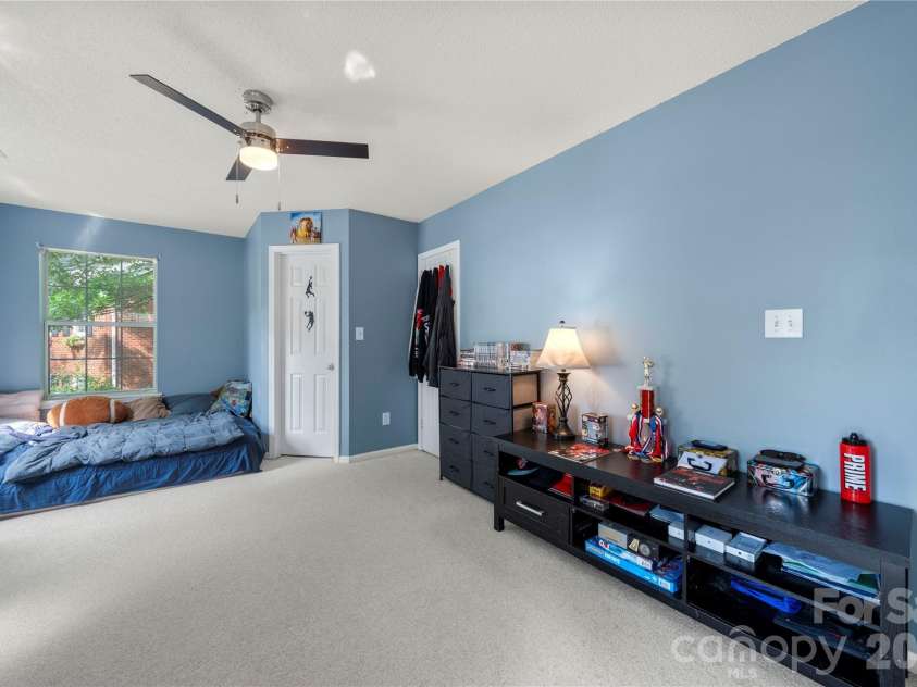 8411 Red Cypress Court, Charlotte, NC 28216.  MLS# CAR4387318, YatesRealty ID 27057. 