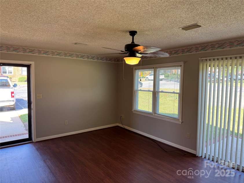 102 Brandywine Drive, Converse, NC 28613.  MLS# CAR4282058, YatesRealty ID 27058. 