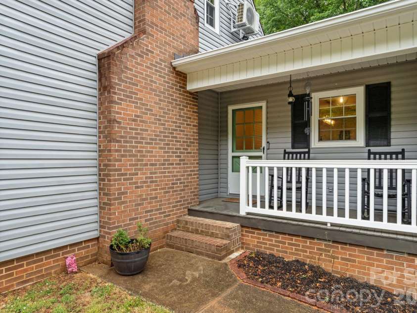 1014 Bramblewood Court, Lenoir, NC 28645.  MLS# CAR4385707, YatesRealty ID 27059. 