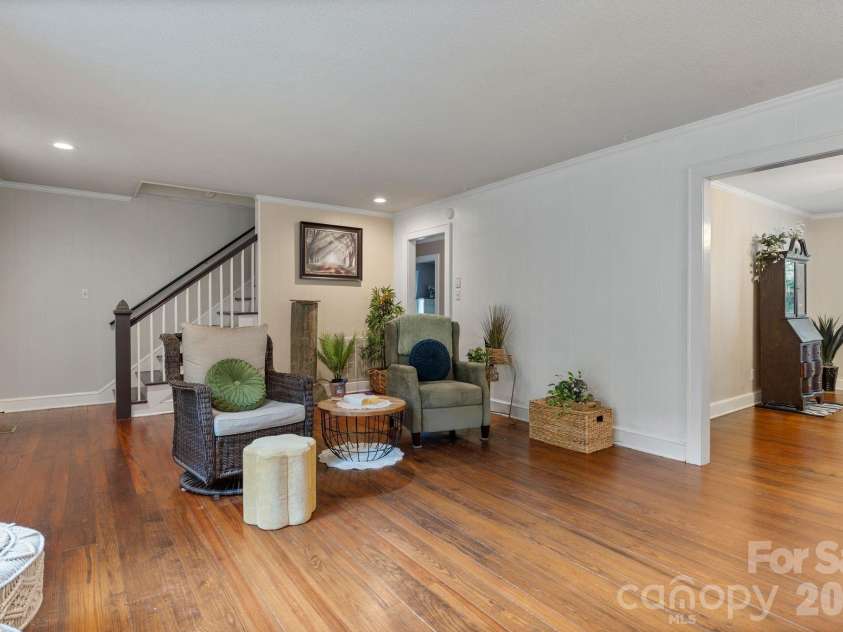 1014 Bramblewood Court, Lenoir, NC 28645.  MLS# CAR4385707, YatesRealty ID 27059. 