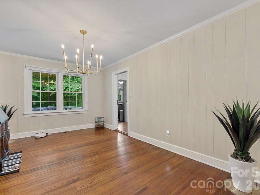 1014 Bramblewood Court, Lenoir, NC 28645.  MLS# CAR4385707, YatesRealty ID 27059. 
