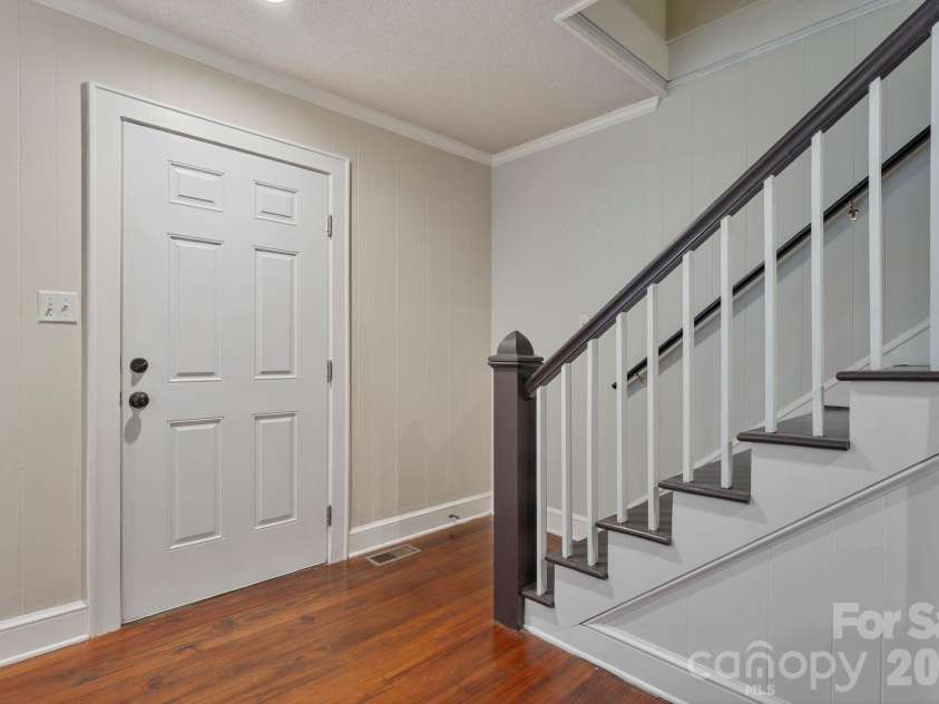 1014 Bramblewood Court, Lenoir, NC 28645.  MLS# CAR4385707, YatesRealty ID 27059. 