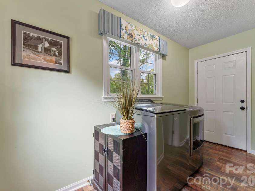 1014 Bramblewood Court, Lenoir, NC 28645.  MLS# CAR4385707, YatesRealty ID 27059. 