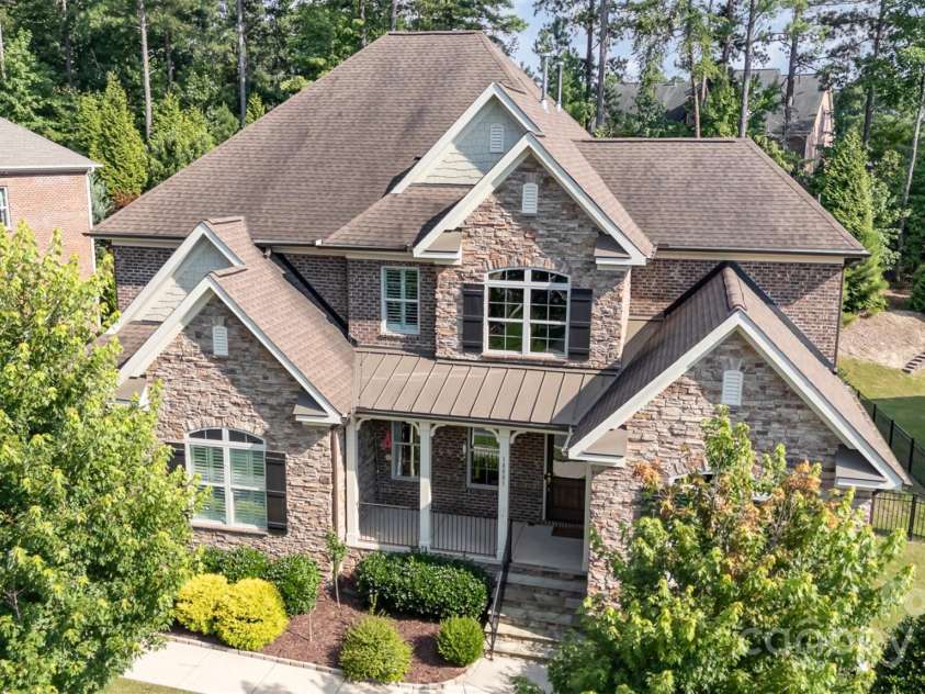 18001 Pawleys Plantation Lane, Charlotte, NC 28278.  MLS# CAR4278804, YatesRealty ID 27059. 