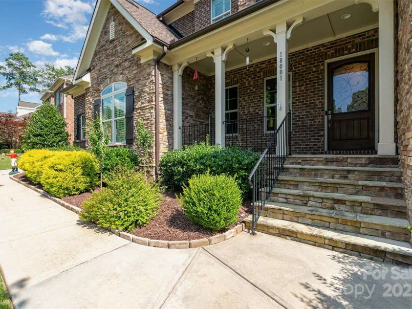 18001 Pawleys Plantation Lane, Charlotte, NC 28278.  MLS# CAR4278804, YatesRealty ID 27059. 