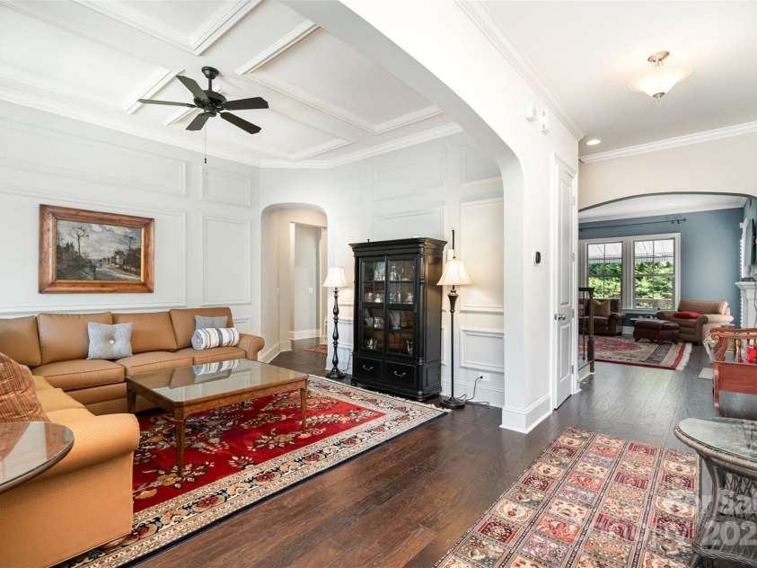 18001 Pawleys Plantation Lane, Charlotte, NC 28278.  MLS# CAR4278804, YatesRealty ID 27059. 