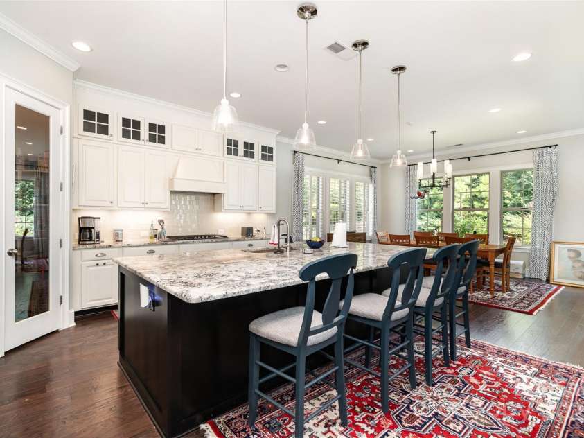 18001 Pawleys Plantation Lane, Charlotte, NC 28278.  MLS# CAR4278804, YatesRealty ID 27059. 