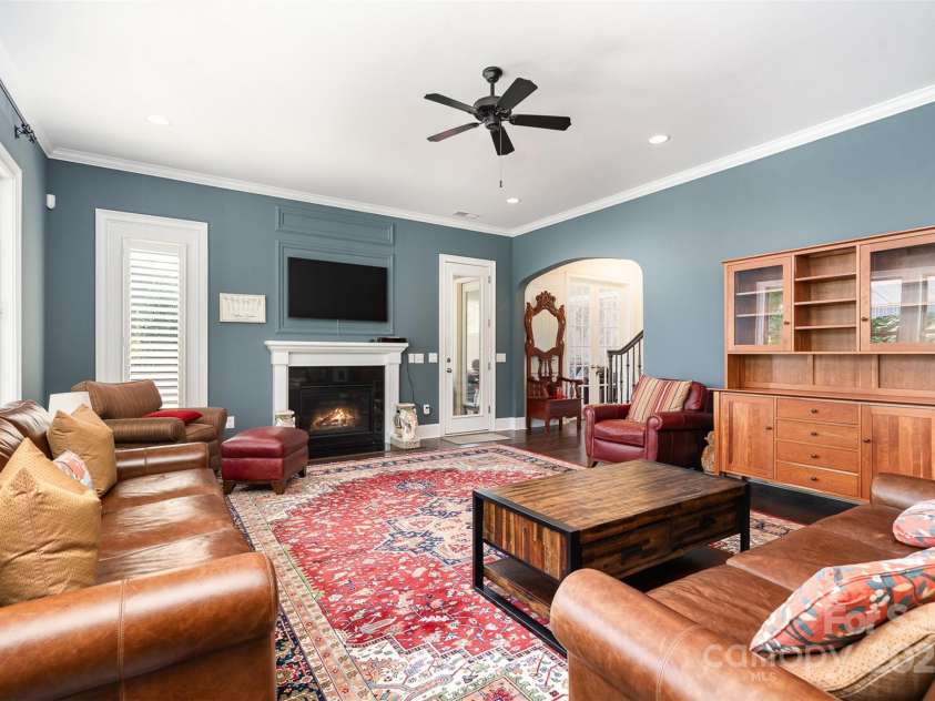 18001 Pawleys Plantation Lane, Charlotte, NC 28278.  MLS# CAR4278804, YatesRealty ID 27059. 