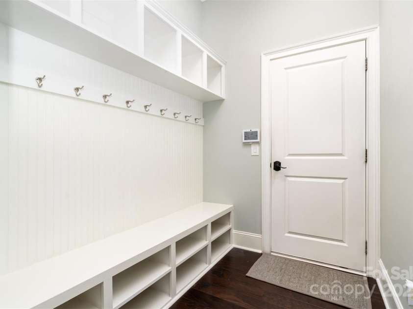 18001 Pawleys Plantation Lane, Charlotte, NC 28278.  MLS# CAR4278804, YatesRealty ID 27059. 