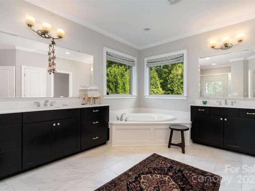 18001 Pawleys Plantation Lane, Charlotte, NC 28278.  MLS# CAR4278804, YatesRealty ID 27059. 