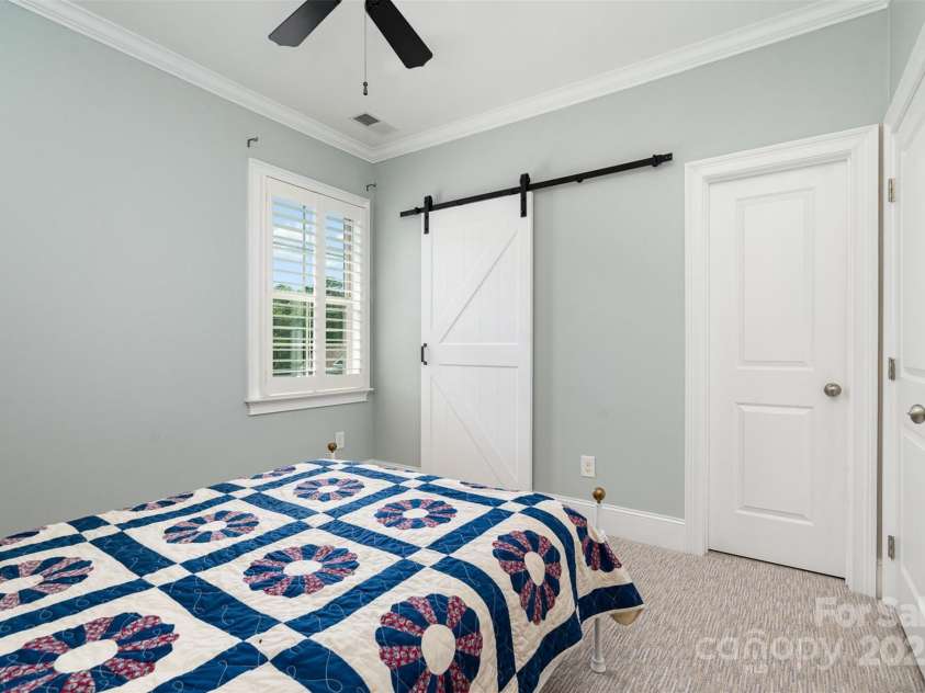 18001 Pawleys Plantation Lane, Charlotte, NC 28278.  MLS# CAR4278804, YatesRealty ID 27059. 