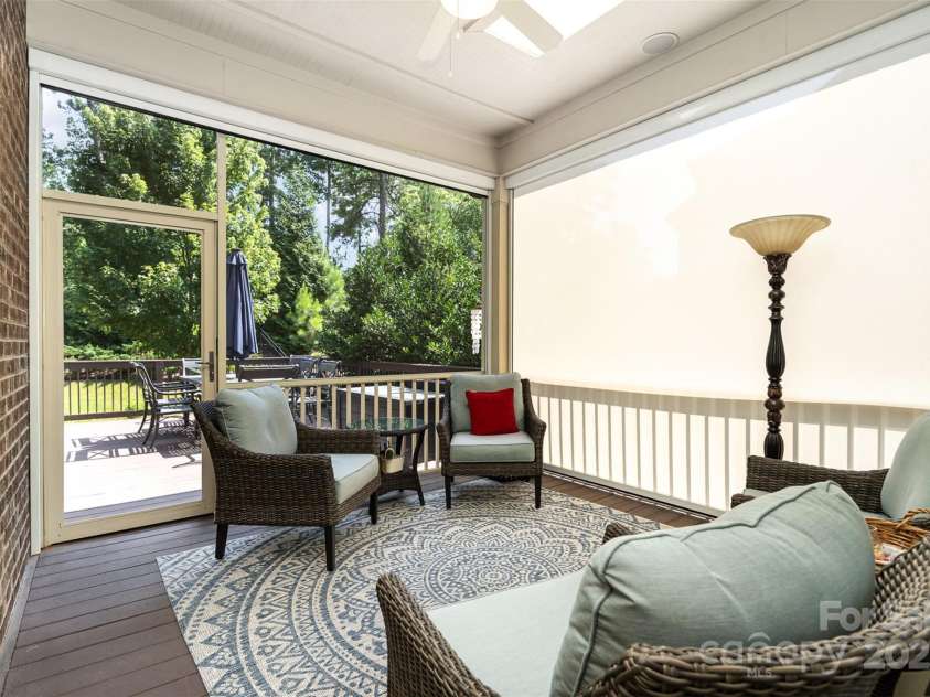 18001 Pawleys Plantation Lane, Charlotte, NC 28278.  MLS# CAR4278804, YatesRealty ID 27059. 