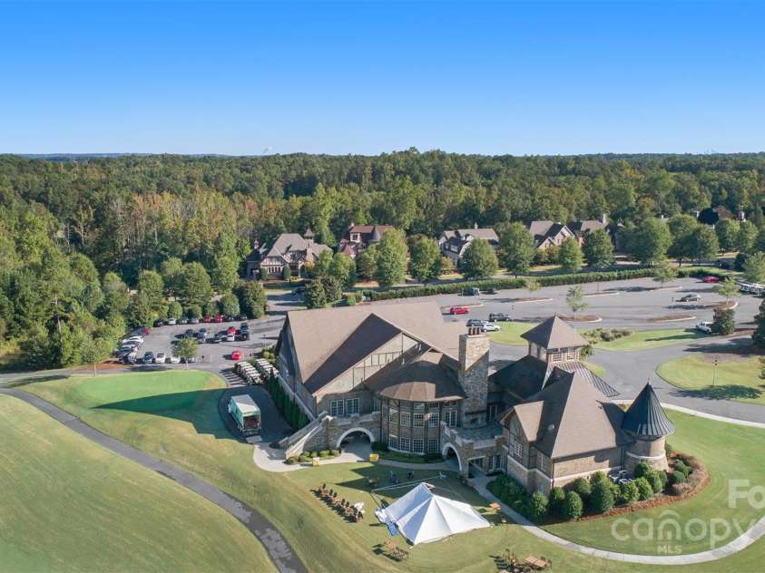 18001 Pawleys Plantation Lane, Charlotte, NC 28278.  MLS# CAR4278804, YatesRealty ID 27059. 