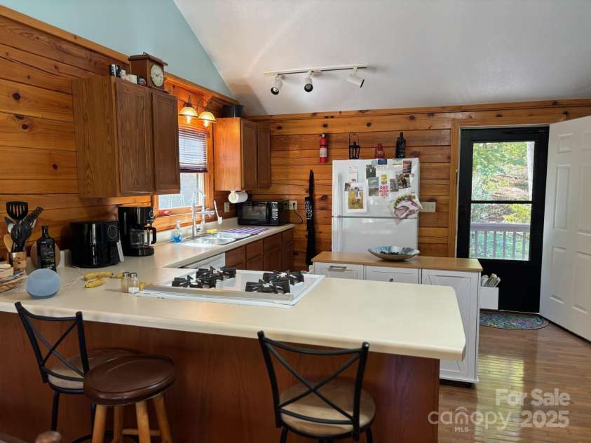 408 Dora Lane, Bakersville, NC 28705.  MLS# CAR4311694, YatesRealty ID 2706. Kitchen