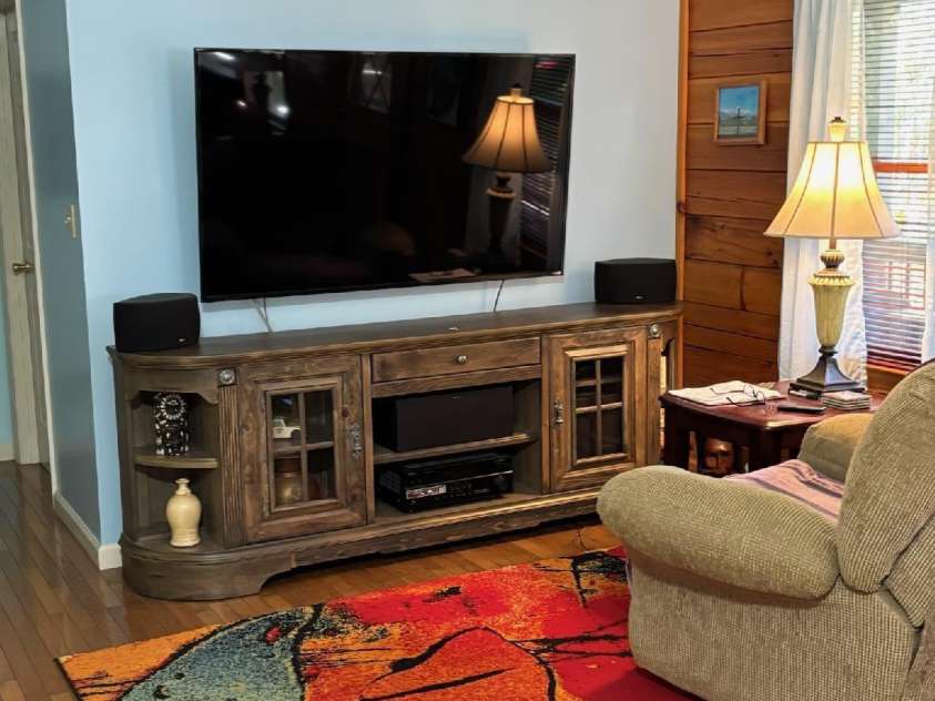 408 Dora Lane, Bakersville, NC 28705.  MLS# CAR4311694, YatesRealty ID 2706. Living room