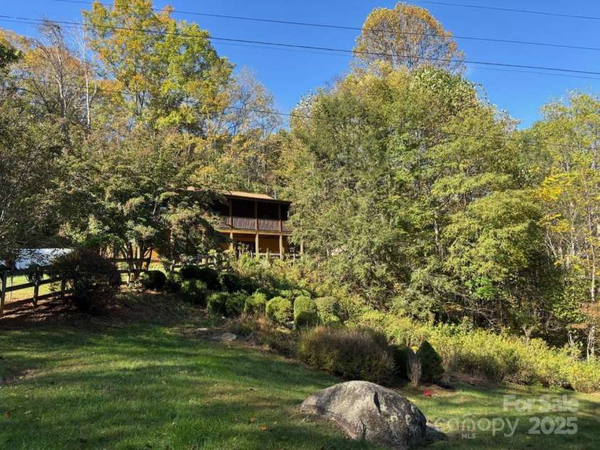 408 Dora Lane, Bakersville, NC 28705.  MLS# CAR4311694, YatesRealty ID 2706. View