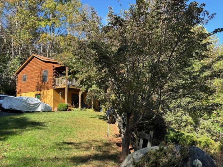 408 Dora Lane, Bakersville, NC 28705.  MLS# CAR4311694, YatesRealty ID 2706. View