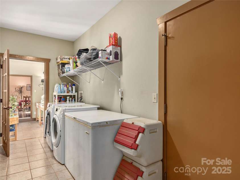 79 Connelly Road, Arden, NC 28704.  MLS# CAR4211499, YatesRealty ID 2706. 