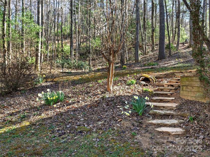 79 Connelly Road, Arden, NC 28704.  MLS# CAR4211499, YatesRealty ID 2706. 