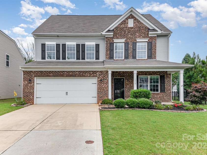 1319 Bridgeford Drive, Huntersville, NC 28078.  MLS# CAR4280726, YatesRealty ID 27060. 