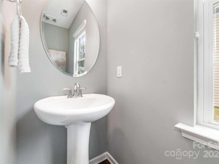 1319 Bridgeford Drive, Huntersville, NC 28078.  MLS# CAR4311943, YatesRealty ID 27060. 