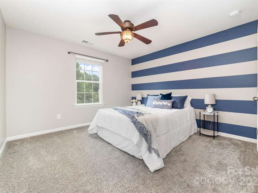 1319 Bridgeford Drive, Huntersville, NC 28078.  MLS# CAR4311943, YatesRealty ID 27060. 