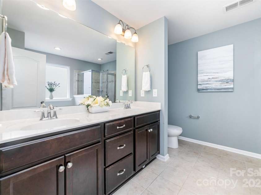 1319 Bridgeford Drive, Huntersville, NC 28078.  MLS# CAR4311943, YatesRealty ID 27060. 