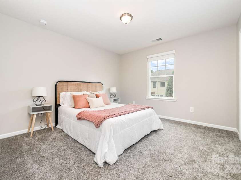 1319 Bridgeford Drive, Huntersville, NC 28078.  MLS# CAR4311943, YatesRealty ID 27060. 