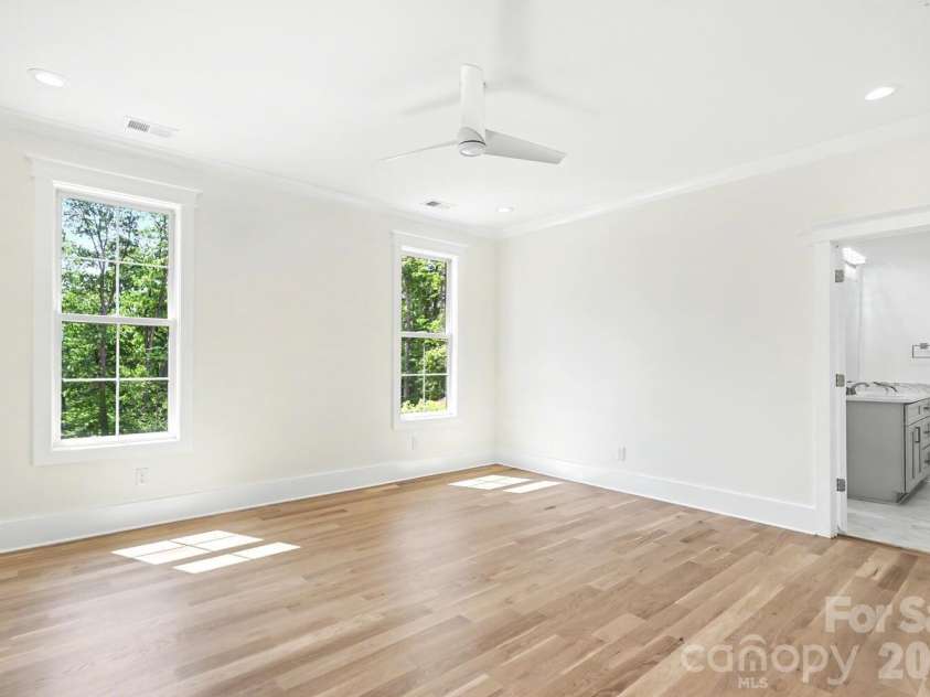 4304 Tangle Drive, Charlotte, NC 28211.  MLS# CAR4363691, YatesRealty ID 27060. Bedroom