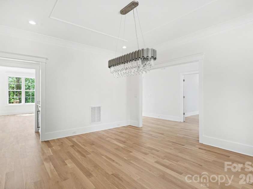 4304 Tangle Drive, Charlotte, NC 28211.  MLS# CAR4363691, YatesRealty ID 27060. Dining Room