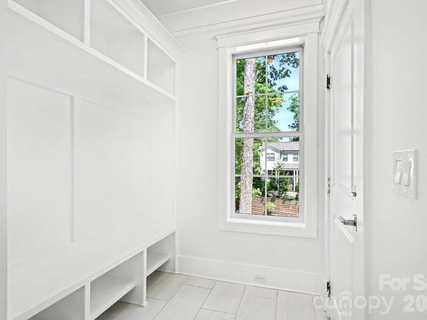 4304 Tangle Drive, Charlotte, NC 28211.  MLS# CAR4363691, YatesRealty ID 27060. Mud