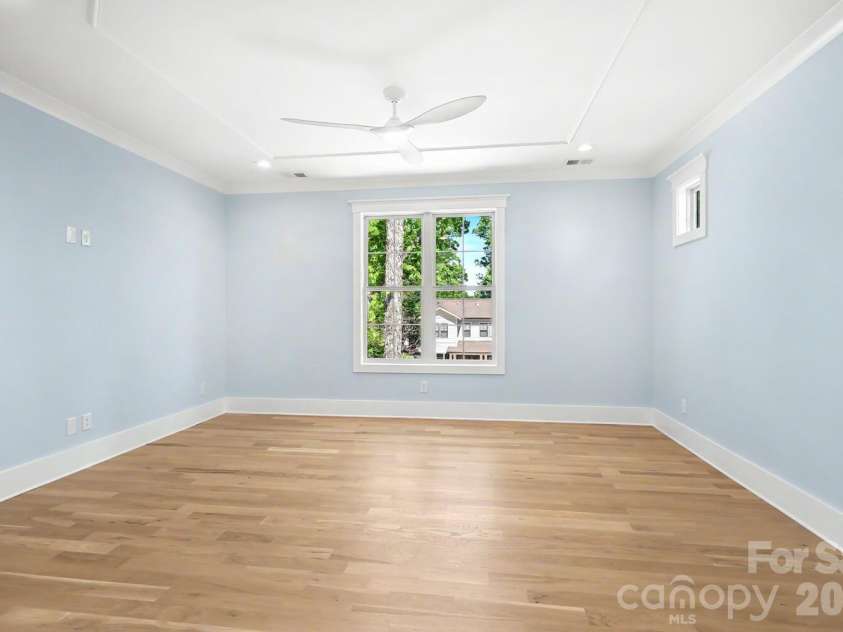 4304 Tangle Drive, Charlotte, NC 28211.  MLS# CAR4363691, YatesRealty ID 27060. Primary Bedroom