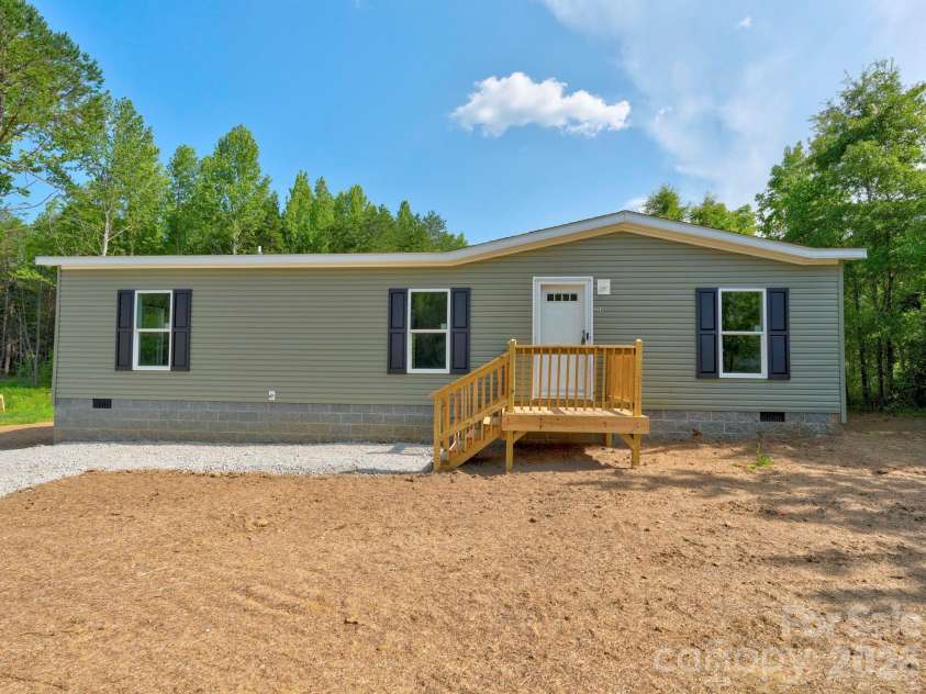 355 Middle Brook Drive, Rockwell, NC 28138.  MLS# CAR4378974, YatesRealty ID 27061. 