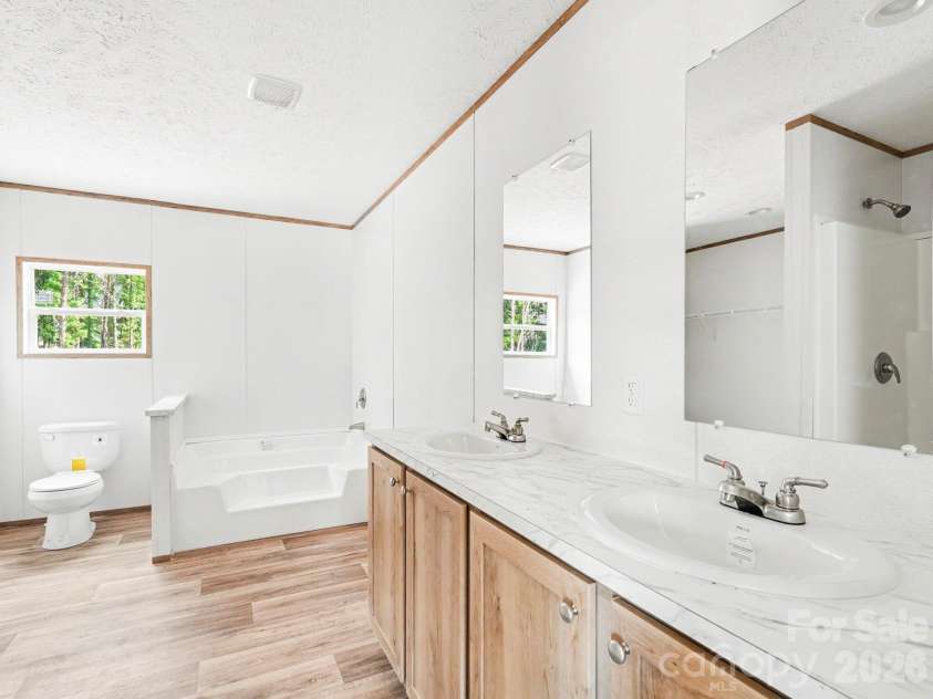 355 Middle Brook Drive, Rockwell, NC 28138.  MLS# CAR4378974, YatesRealty ID 27061. 