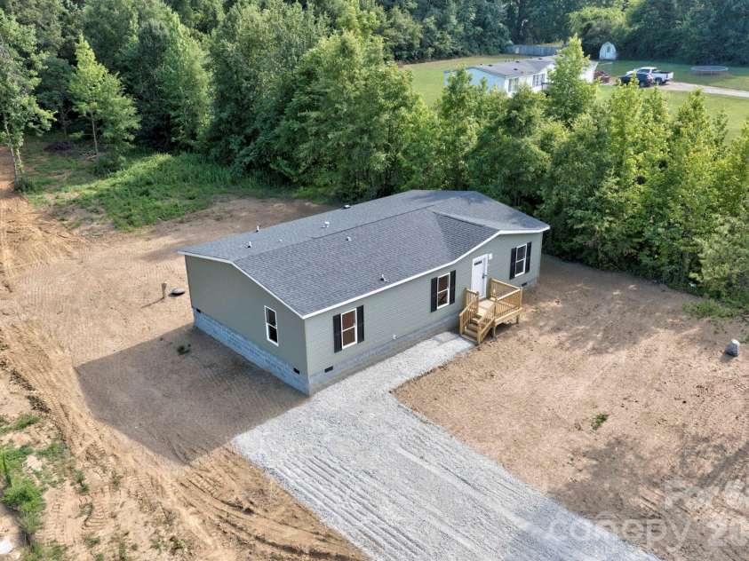 355 Middle Brook Drive, Rockwell, NC 28138.  MLS# CAR4378974, YatesRealty ID 27061. 