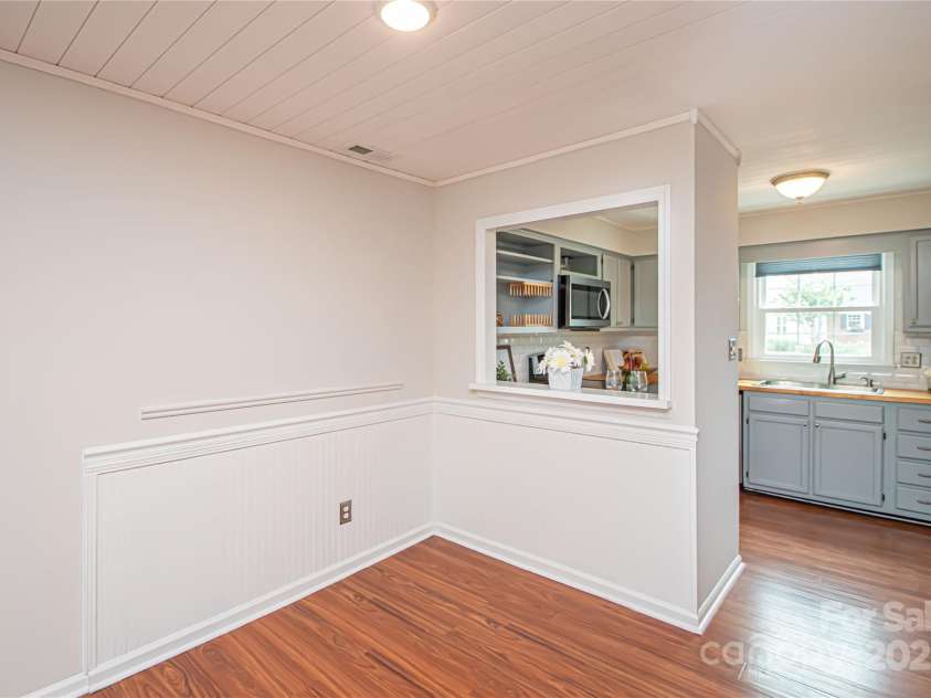 10945 Winterbourne Court, Charlotte, NC 28277.  MLS# CAR4263470, YatesRealty ID 27062. 
