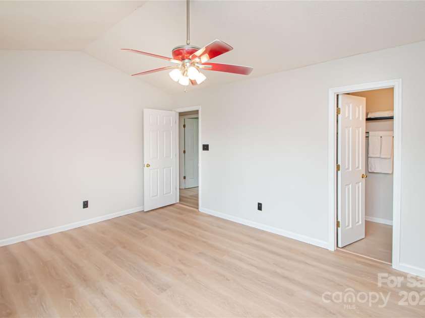 10945 Winterbourne Court, Charlotte, NC 28277.  MLS# CAR4263470, YatesRealty ID 27062. 
