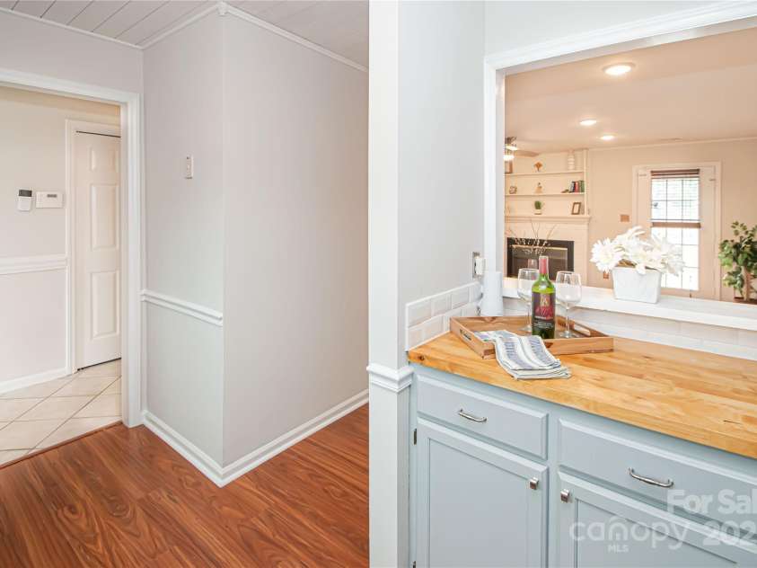 10945 Winterbourne Court, Charlotte, NC 28277.  MLS# CAR4263470, YatesRealty ID 27062. 