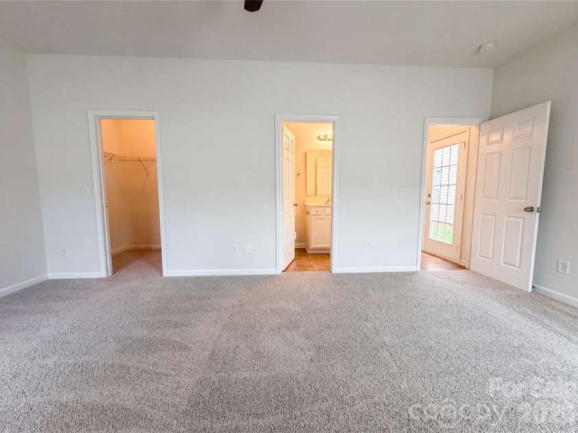 4320 Macey Lane, Rock Hill, SC 29732.  MLS# CAR4387784, YatesRealty ID 27062. 