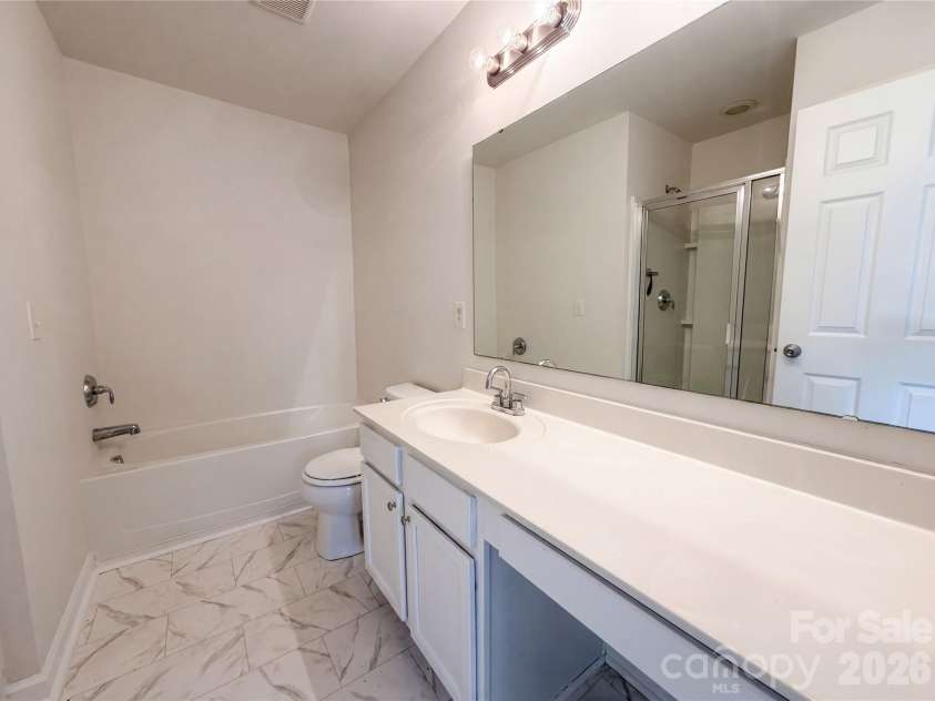 4320 Macey Lane, Rock Hill, SC 29732.  MLS# CAR4387784, YatesRealty ID 27062. 