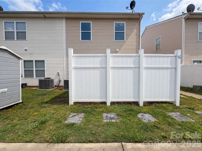 4320 Macey Lane, Rock Hill, SC 29732.  MLS# CAR4387784, YatesRealty ID 27062. 