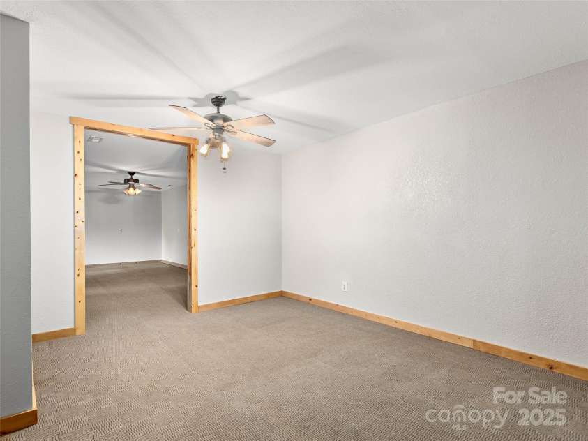 422 Day Lily Drive, Leicester, NC 28748.  MLS# CAR4278707, YatesRealty ID 27063. 