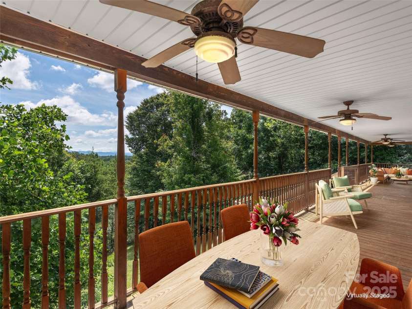 422 Day Lily Drive, Leicester, NC 28748.  MLS# CAR4278707, YatesRealty ID 27063. 