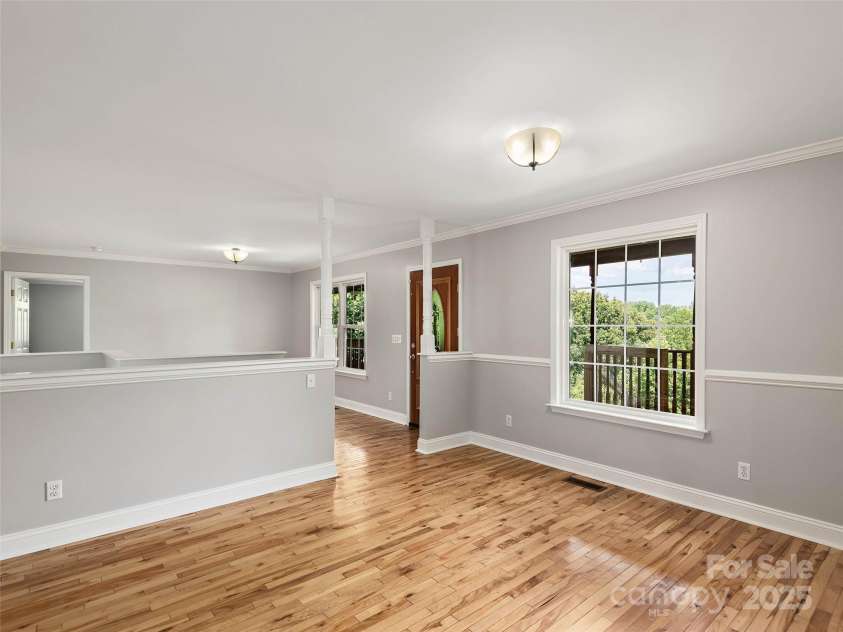 422 Day Lily Drive, Leicester, NC 28748.  MLS# CAR4278707, YatesRealty ID 27063. 