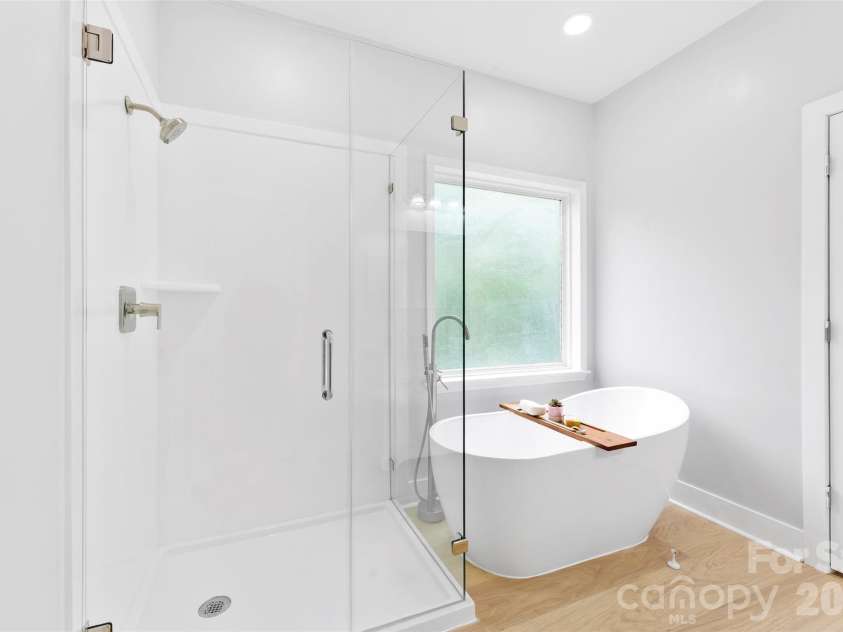 883 Silver Charm Lane, York, SC 29745.  MLS# CAR4364779, YatesRealty ID 27063. Primary Bathroom