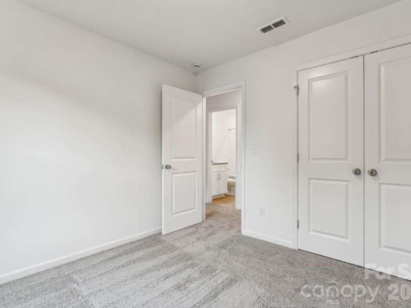 1005 Glenview Avenue, Gastonia, NC 28054.  MLS# CAR4384399, YatesRealty ID 27064. Bedroom #3