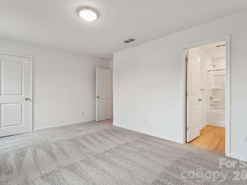 1005 Glenview Avenue, Gastonia, NC 28054.  MLS# CAR4384399, YatesRealty ID 27064. Primary Bedroom
